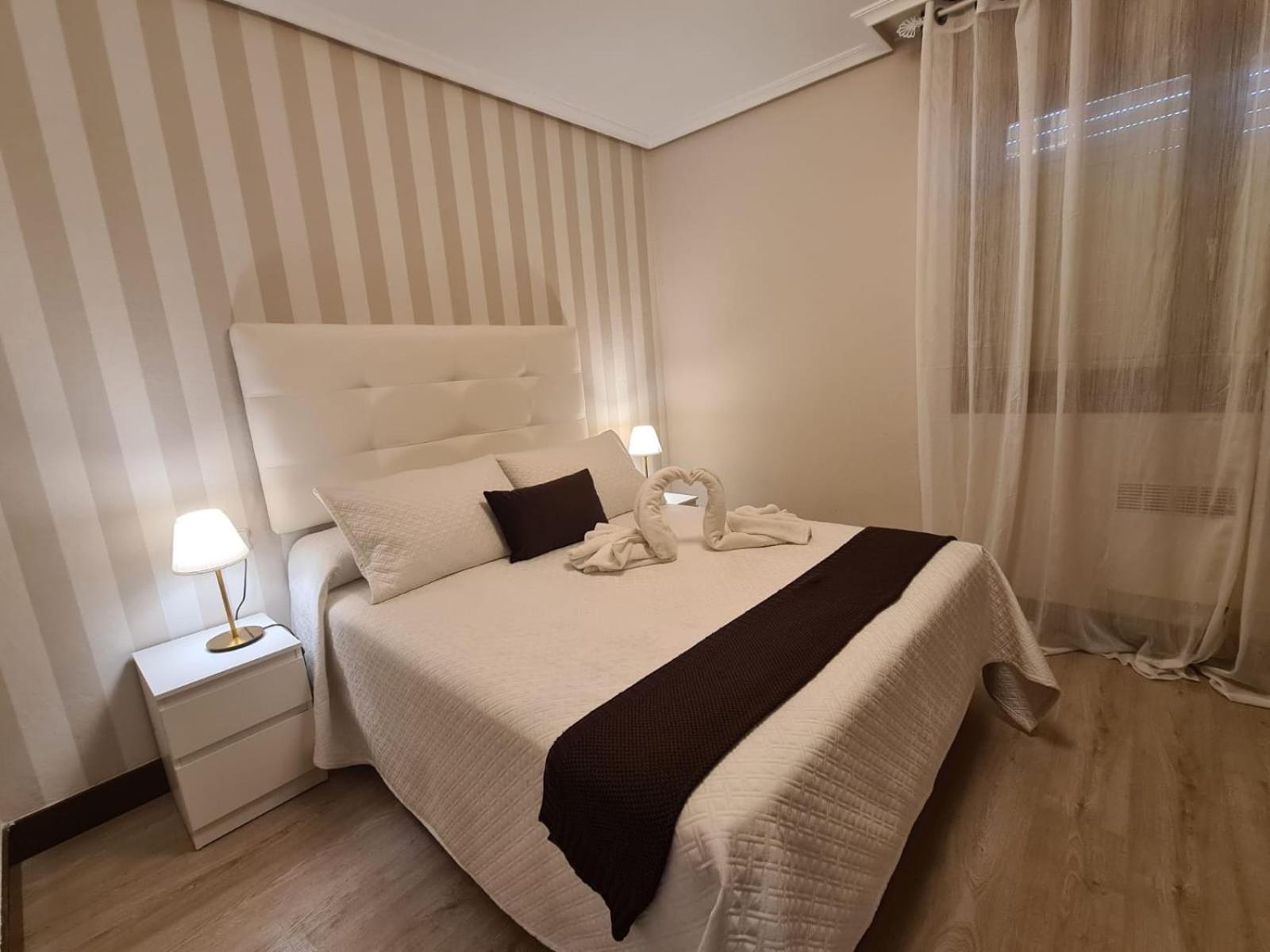 Rooms Castro Centro Кастро-Урдиалес Экстерьер фото